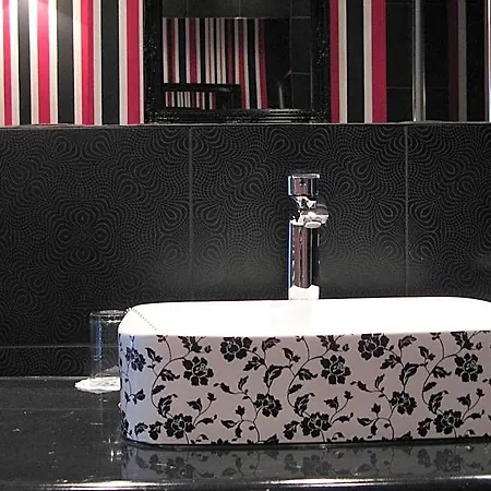 Artrooms 3*