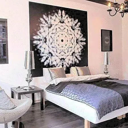 Artrooms فندق